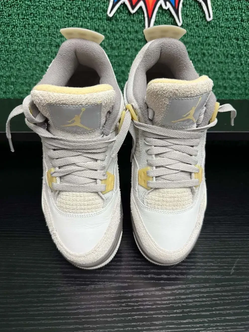 Air Jordan 4 Retro SE GS Craft Photon Dust Youth Size 6/7.5W Pre-Owned